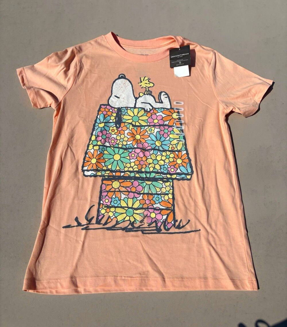 Grayson Threads Peanuts Snoopy Woodstock Floral Doghouse T-Shirt Women Small NWT